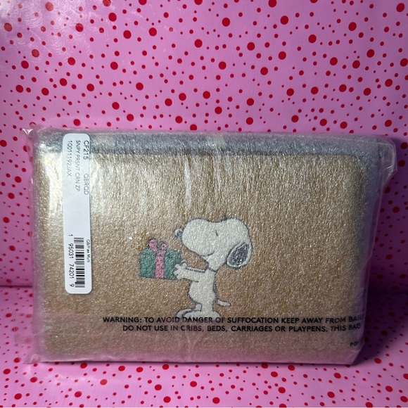 Coach Snoopy Present Leather Corner Zip Wristlet NWT - Picture 2 of 9